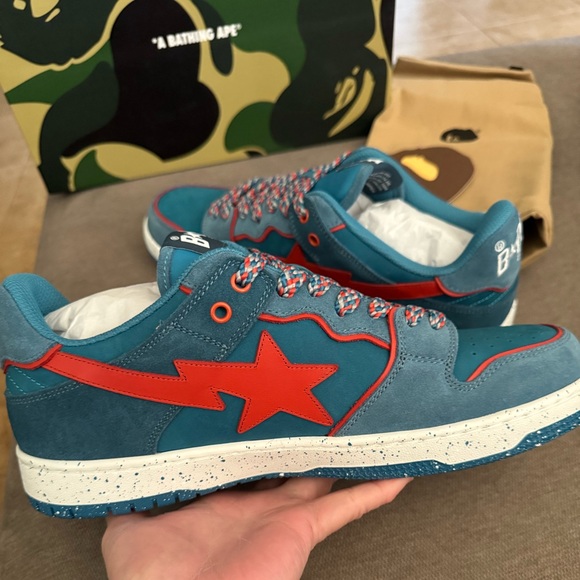 Brand new in box with dust bag - BAPE Blue Sk8 Sta #7 Sneakers